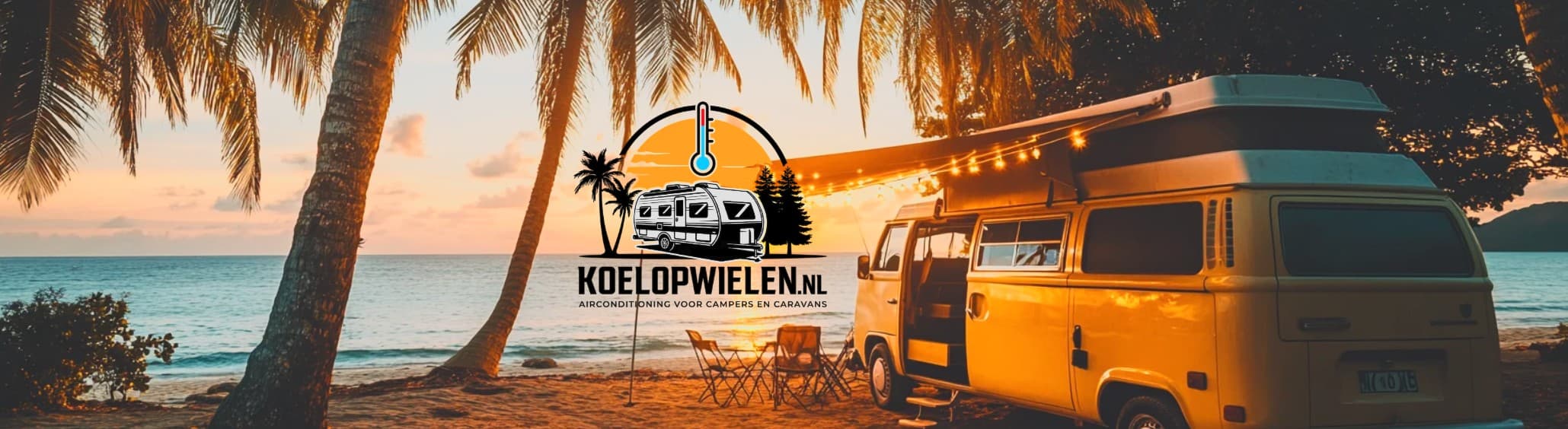 Camper op het strand met Koelopwielen dakairco